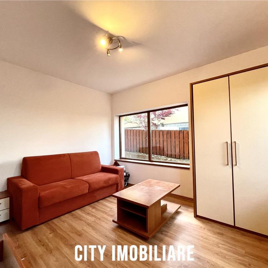 Casa 5 camere, S 200 mp + gradina, Buna Ziua. - Photo 1