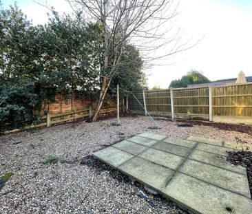 1 bedroom semi-detached house to rent - Photo 5