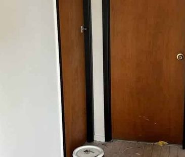 2 rooms available in 6 bedroom villa. - Photo 3