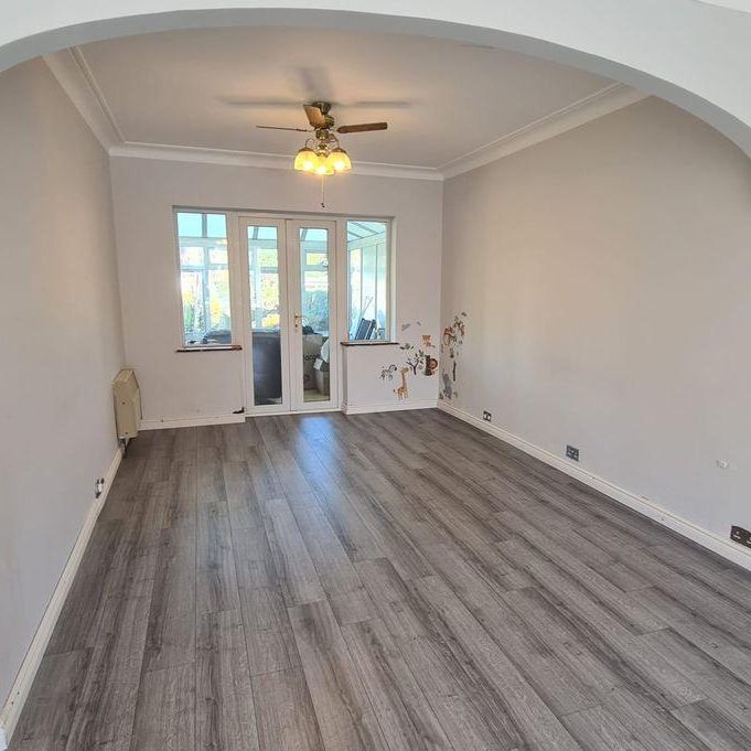 3 bedroom semi-detached house to rent - Photo 1