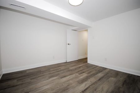 For Lease - 779 Dovercourt Road, Toronto, Ontario - Photo 4