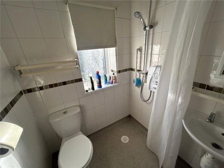 2 bedroom semi-detached house to rent - Photo 3