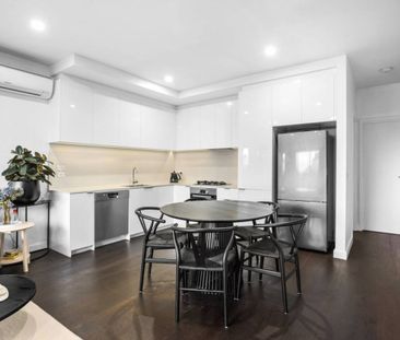 MODERN TOWNHOUSE l BOUTIQUE BLOCK l PERFECT LOCATION - Photo 3