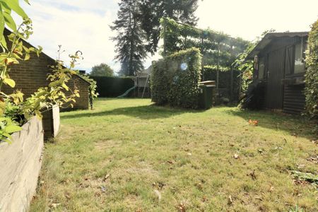 Stijlvolle, ruime villa met 4 slp, inpandige garage, tuin en terras voor 1.350 EUR/mnd - Photo 2