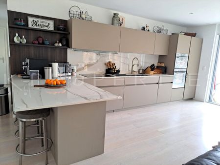 Modern 4.5-room apartment with large balcony in Champlan - Photo 3