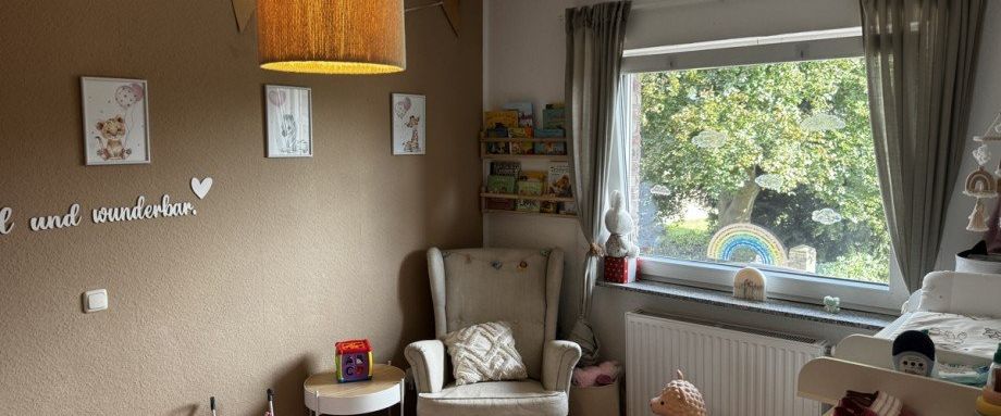 WESSELING-URFELD, schöne 3 Zimmer-Wohnung, ca. 75 m² Wfl, Küche, Diele, Bad, Balkon, Keller, Stellpl - Photo 1