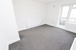 Allerton Road, Borehamwood - Photo 1