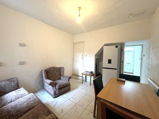 4 bedroom house to rent - Photo 1