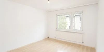 Innenhofseitige, ruhige 2-Zimmer-Wohnung im 4. Liftstock nahe Hugo-Wolf-Park! - Photo 3