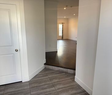 For Lease - 1330 Lawson Road, London North, Ontario - Photo 1