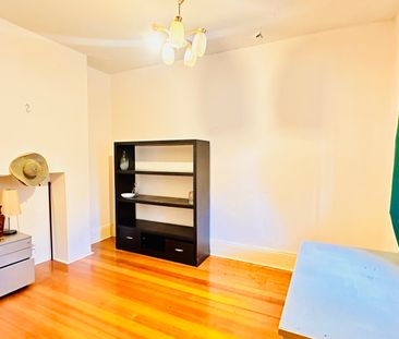 West Melbourne - Photo 4