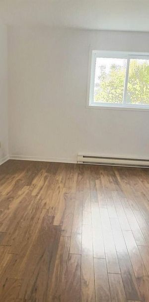 2 CH - 1 SDB - Charlemagne - $1,495 /mo - Photo 1
