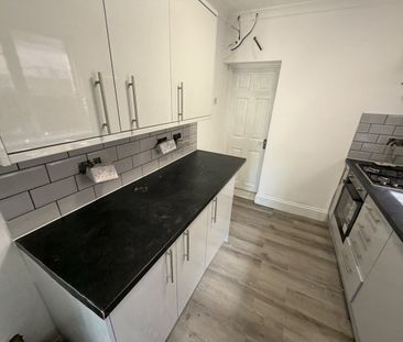 4 Bed Semi-Detached House, Laundry Road, SO16 - Photo 6