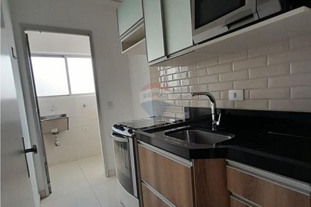 Apartamento semimobiliado para locação com 1 dormitório, sacada e 1 vaga - Photo 2