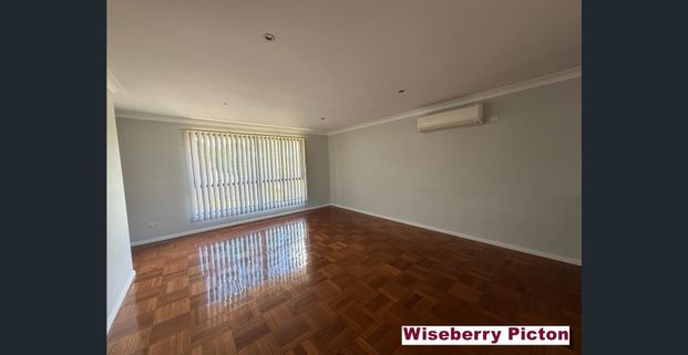 Spacious 4-Bed Home in Picton with Double Garage & Retreat - Photo 1
