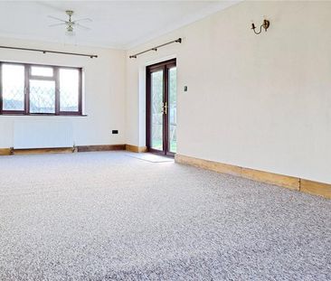 2 bedroom bungalow to rent - Photo 2