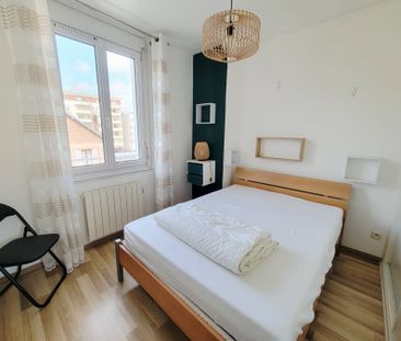 Location Appartement 2 pièces 45m² - Photo 4