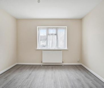 3 bedroom end of terrace house to rent - Photo 5