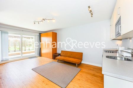 Studio to rent - Photo 2