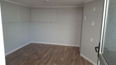 Property Management1 Glenbervie Cres, Massey - Flats for Rent - Photo 4