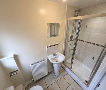 6 bedroom terraced house to rent - Photo 2