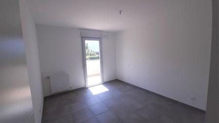 location Appartement T3 DE 64.63m² À THYEZ - Photo 4