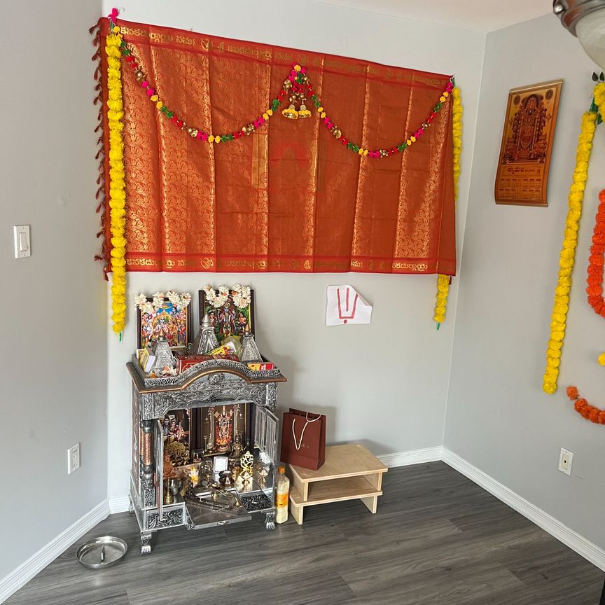 For Lease - 6119 Clover Ridge Crescent, Mississauga, Ontario - Photo 1