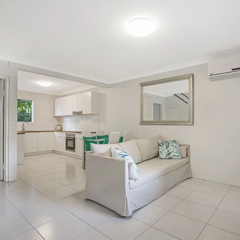 Modern Townhouse in Heart of Cleveland - Photo 1