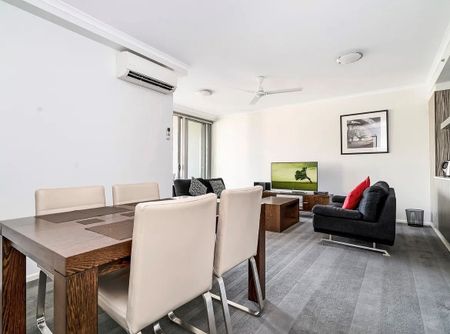 FURNISHED STUDIO IN THE HEART OF THE CITY - Photo 3