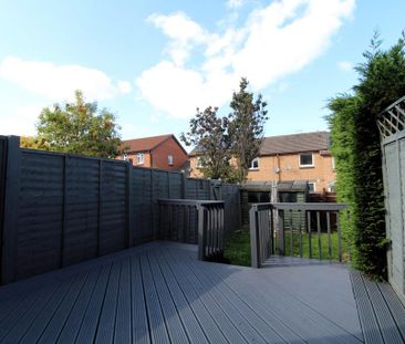 2 bedroom end of terrace house to rent - Photo 3
