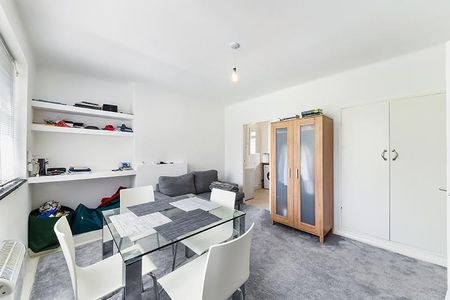 Studio to rent - Photo 2