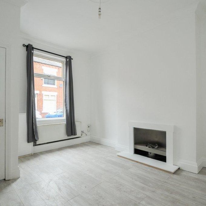 2 bedroom house to rent - Photo 1