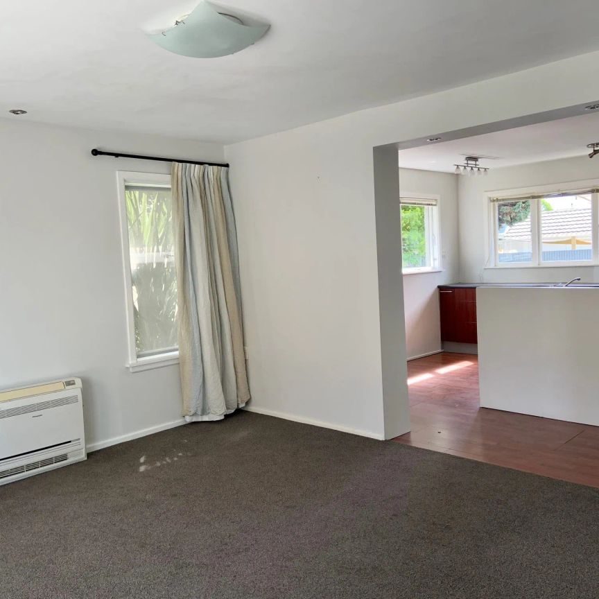 Somerfield, 5 bedrooms - Photo 1