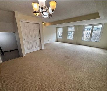 289 Titanium Private, Convent Glen, Ottawa, ON - Photo 4