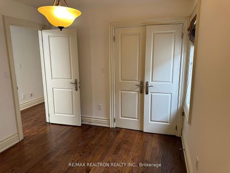 For Lease - 76 Horsham Avenue, Toronto, Ontario - Photo 5