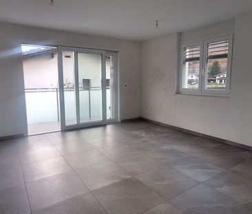 Beautiful 2.5 room apartment on the ground floor for rent in Conthey - Photo 2