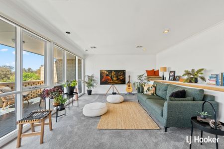 24 Teague Street, Cook ACT, Belconnen - Photo 2