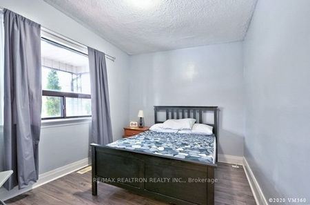 For Lease - 468 Northcliffe Boulevard, Toronto, Ontario - Photo 3