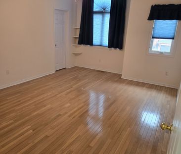 For Lease - 5244 Forestwalk Circle, Mississauga, Ontario - Photo 2