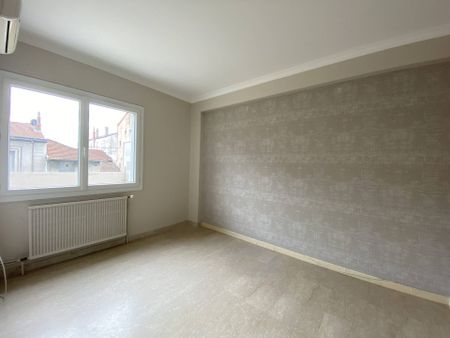 Location appartement 4 pièces 78.17 m² à Romans-sur-Isère (26100) - Photo 3