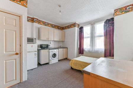 Studio to rent - Photo 4