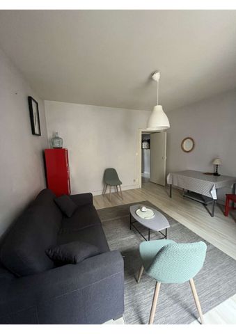 Location Appartement 2 pièces 40m² - Photo 2
