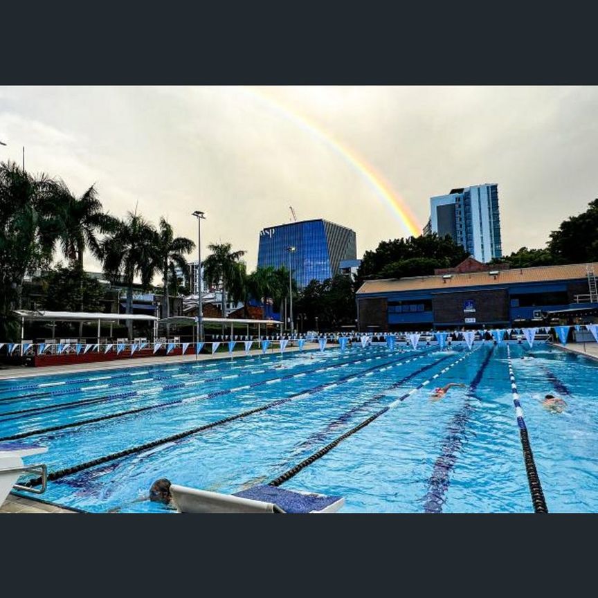 Stylish Urban Living in the Heart of Fortitude Valley - Photo 1