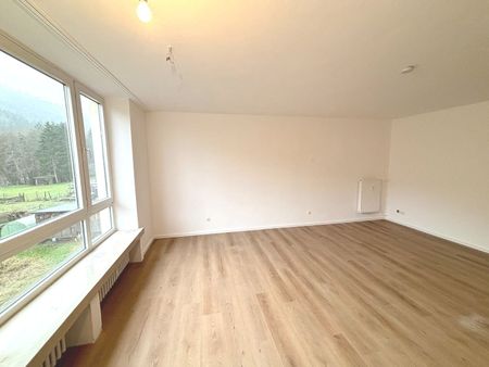 Trier-Ehrang: Großzügige 2,5-Zimmer-Wohnung mit schönem Ausblick und Kellerraum - Photo 3
