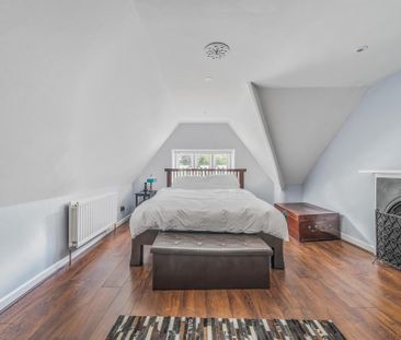 4 bedroom flat to rent - Photo 3