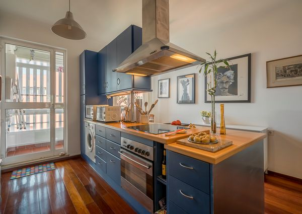 Apartamento T2 para arrendamento com móveis no Alto da Barra em Oeiras