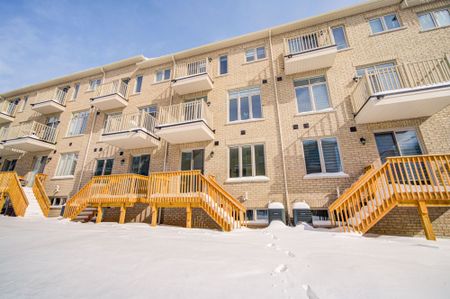 For Lease - 22 Thomas Hope Lane, Markham, Ontario - Photo 2