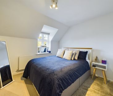 18 Mackintosh Street, Bromley, BR2, London - Photo 2