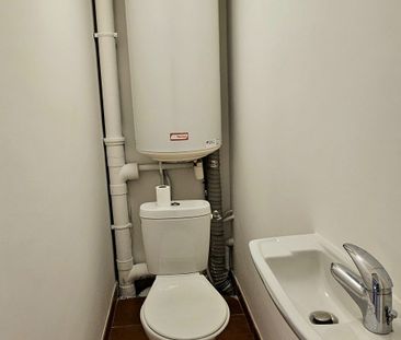Location Appartement 3 pièces 47m² GONFARON 83590 - Photo 5