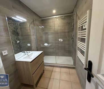 Location Appartement 3 pièces 81m² MARIGNANE 13700 - Photo 3